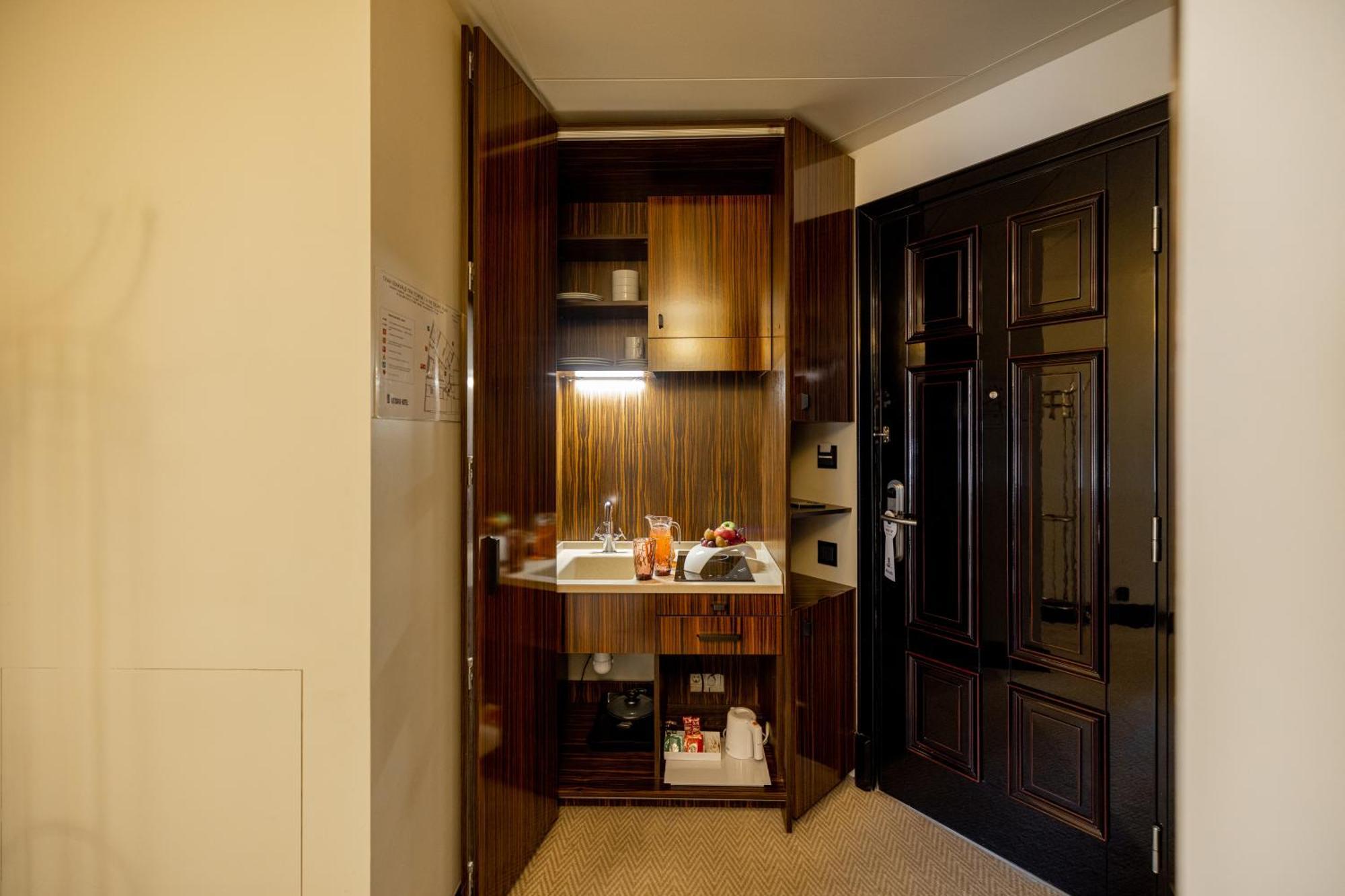 Astoria Hotel Lviv Bilik gambar