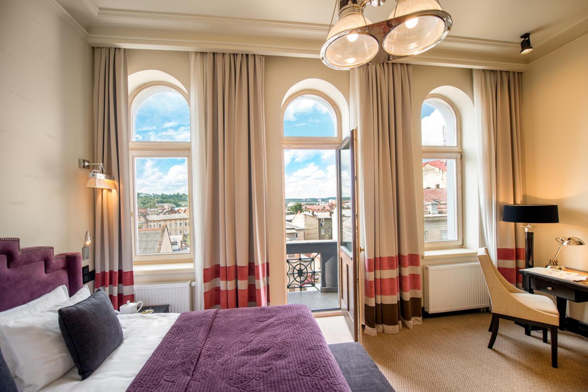 Astoria Hotel Lviv Luaran gambar